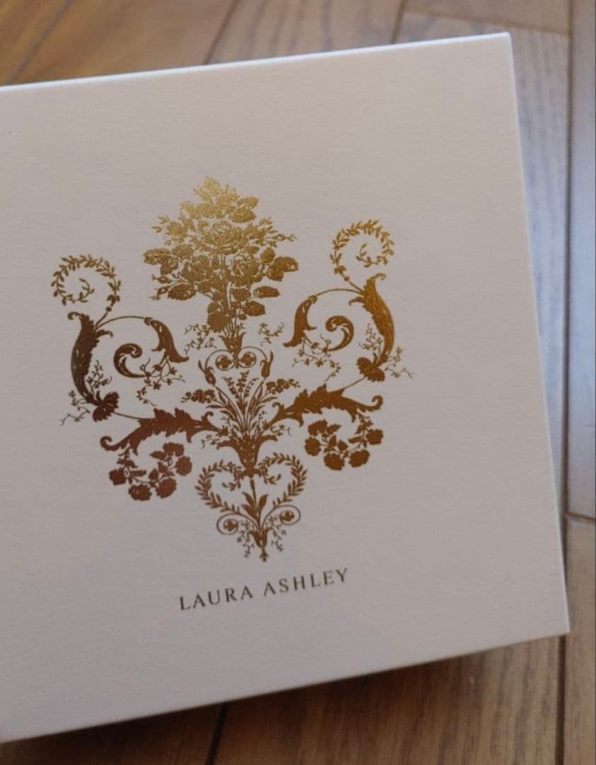 ローラアシュレイ 時計