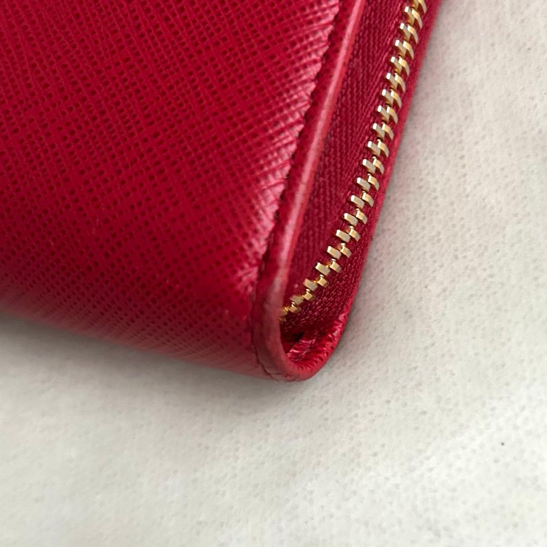 PRADA プラダ 長財布 ラウンドファスナー 赤