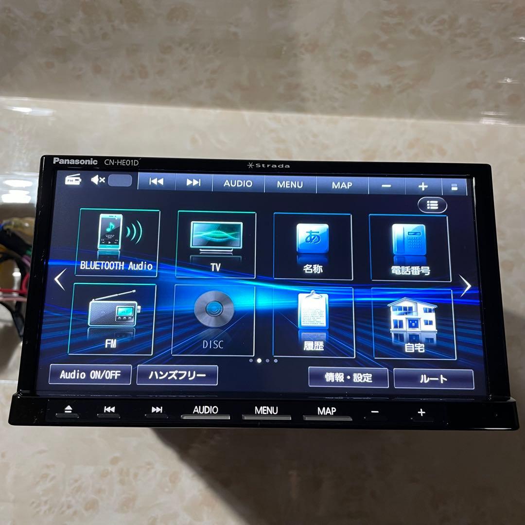 【美品】Panasonic ストラーダ 7インチワイドナビ CN-HE01D