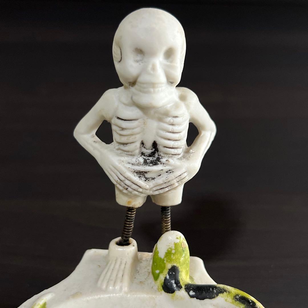 40s 50s ビンテージ スカル 髑髏 骸骨 灰皿 蛇 ガイコツ バネ脚 レア