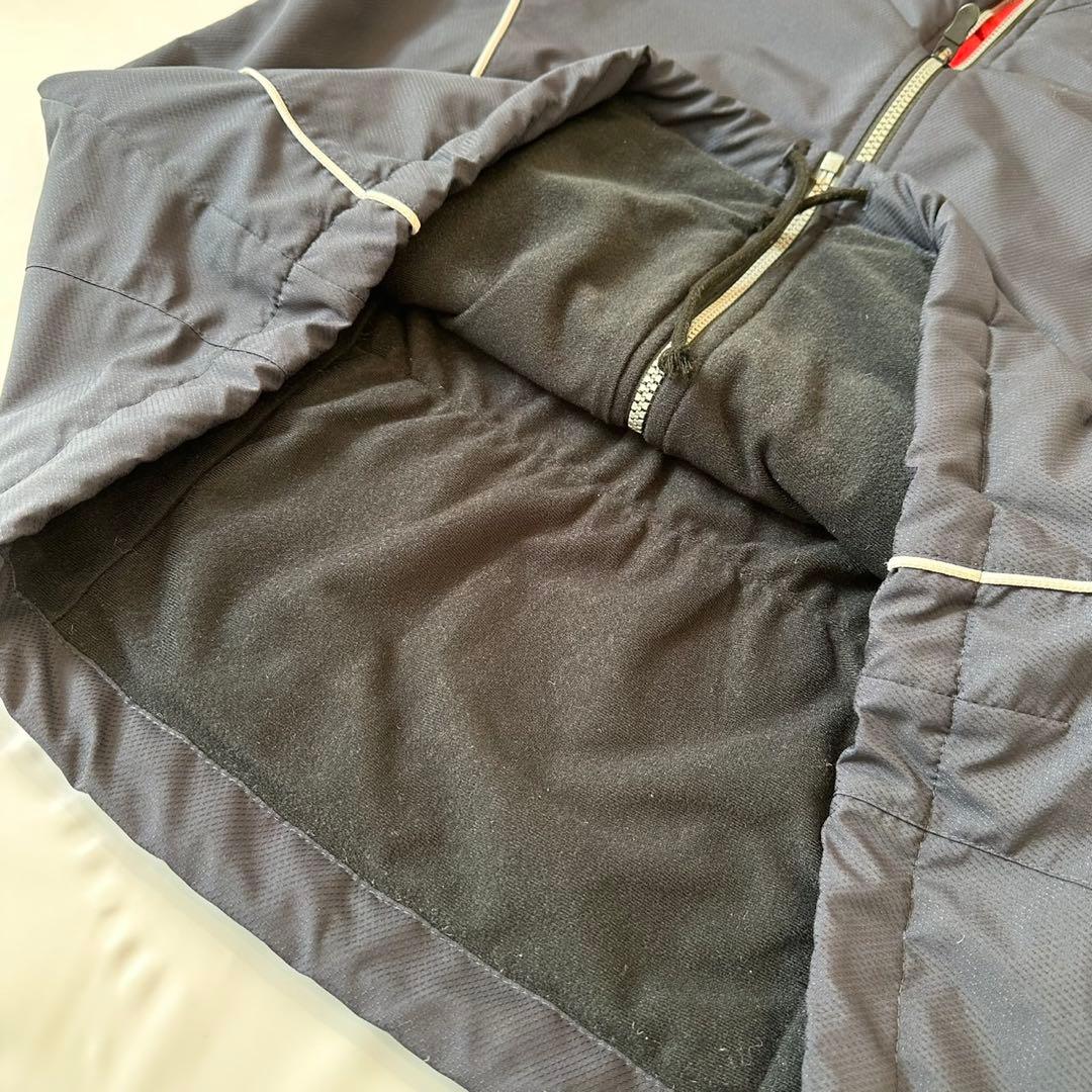 MIZUNO ブレスサーモ素材　トラックジャケット（L）紺　中綿　スポーツ観戦