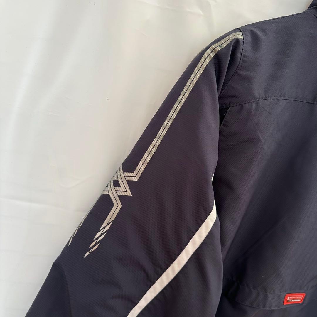 MIZUNO ブレスサーモ素材　トラックジャケット（L）紺　中綿　スポーツ観戦