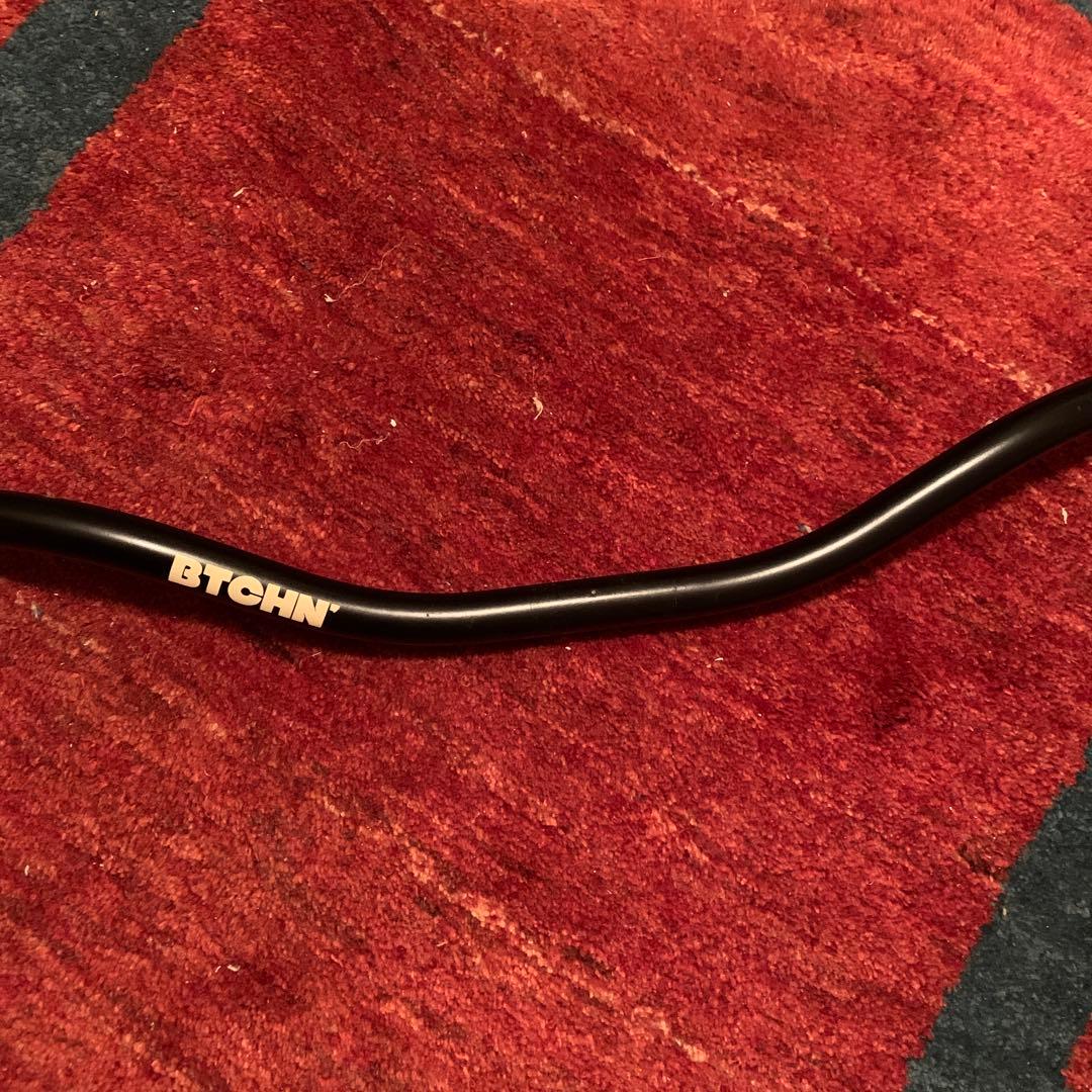 BTCHN ブラック ハンドルバー4ヶ月使用ブルーラグ　780mm ×22.2