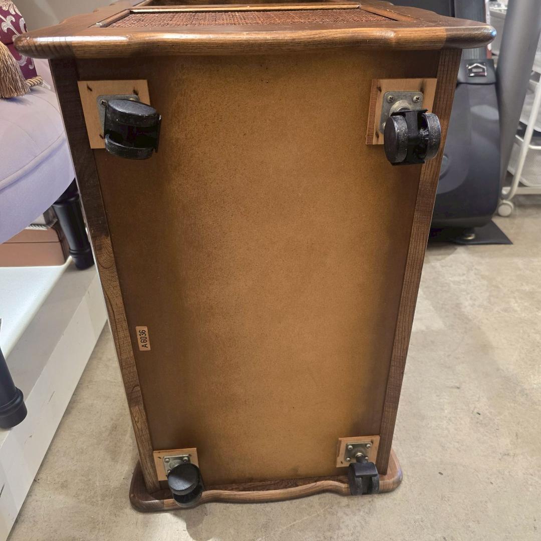 i+【美品】 karimoku カリモク 木製 ワゴン サイドテーブル 国産家具