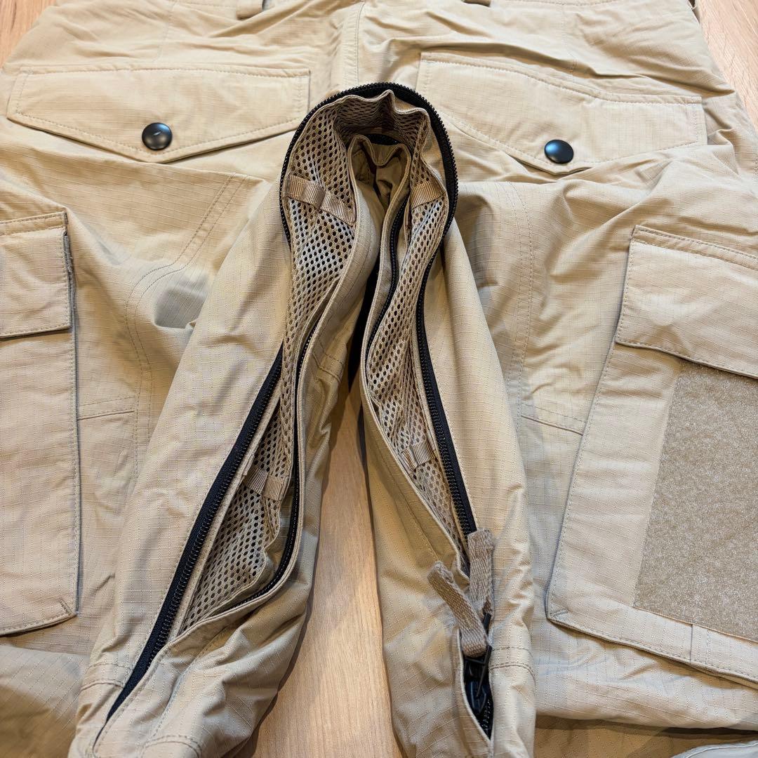 【希少】BURTON UNDEFEATED ALPHA スノボウェア 上下 M