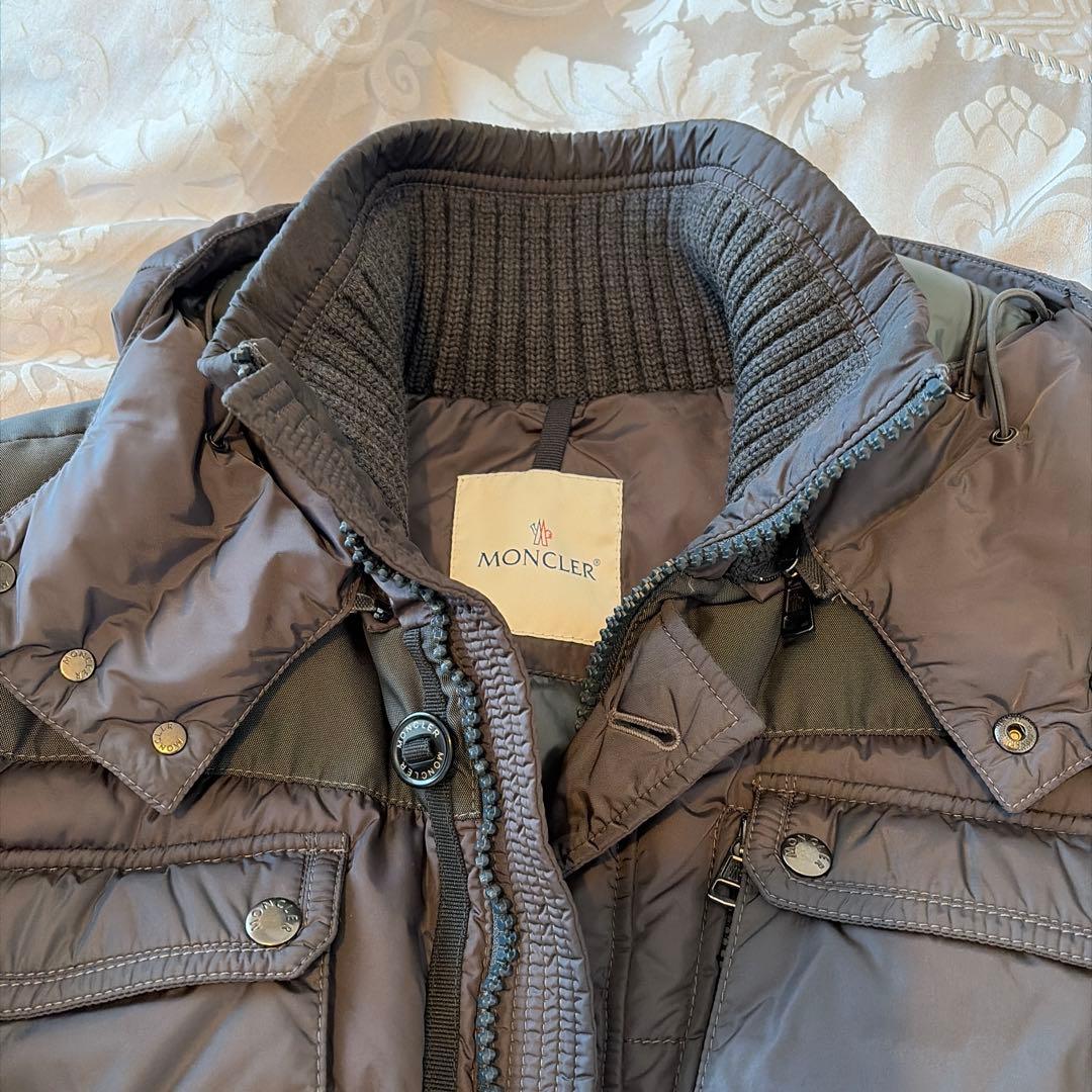 MONCLER フード付きダウンジャケット グレー
