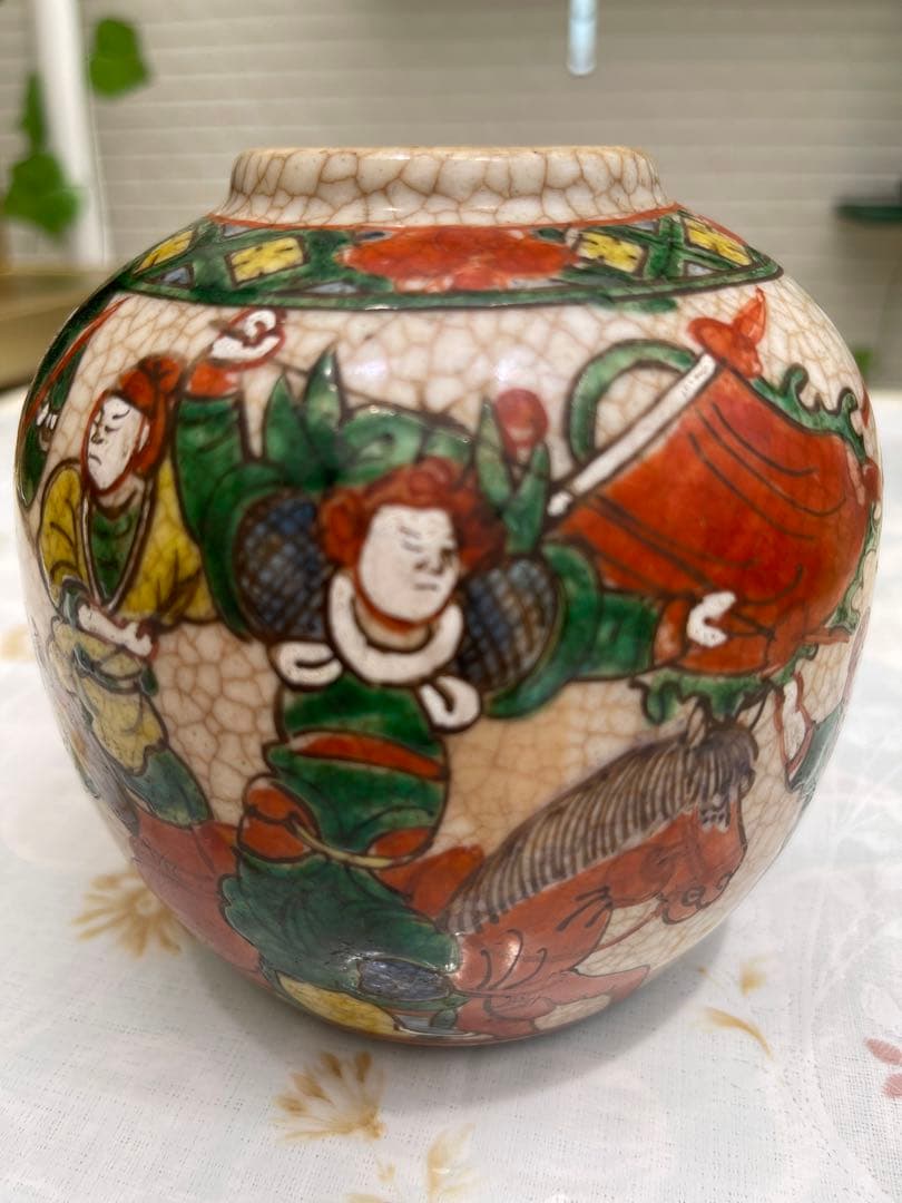 中国古美街 大明成化五彩人物壺