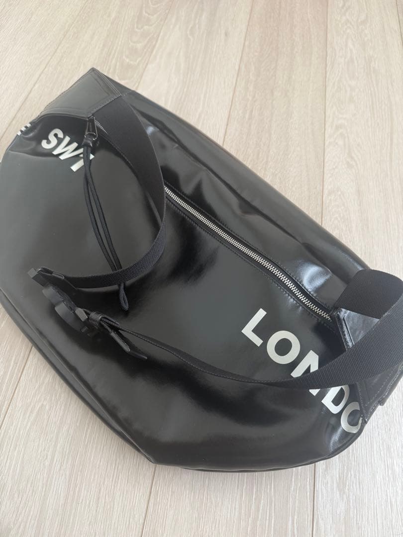 バーバリーボディバッグ