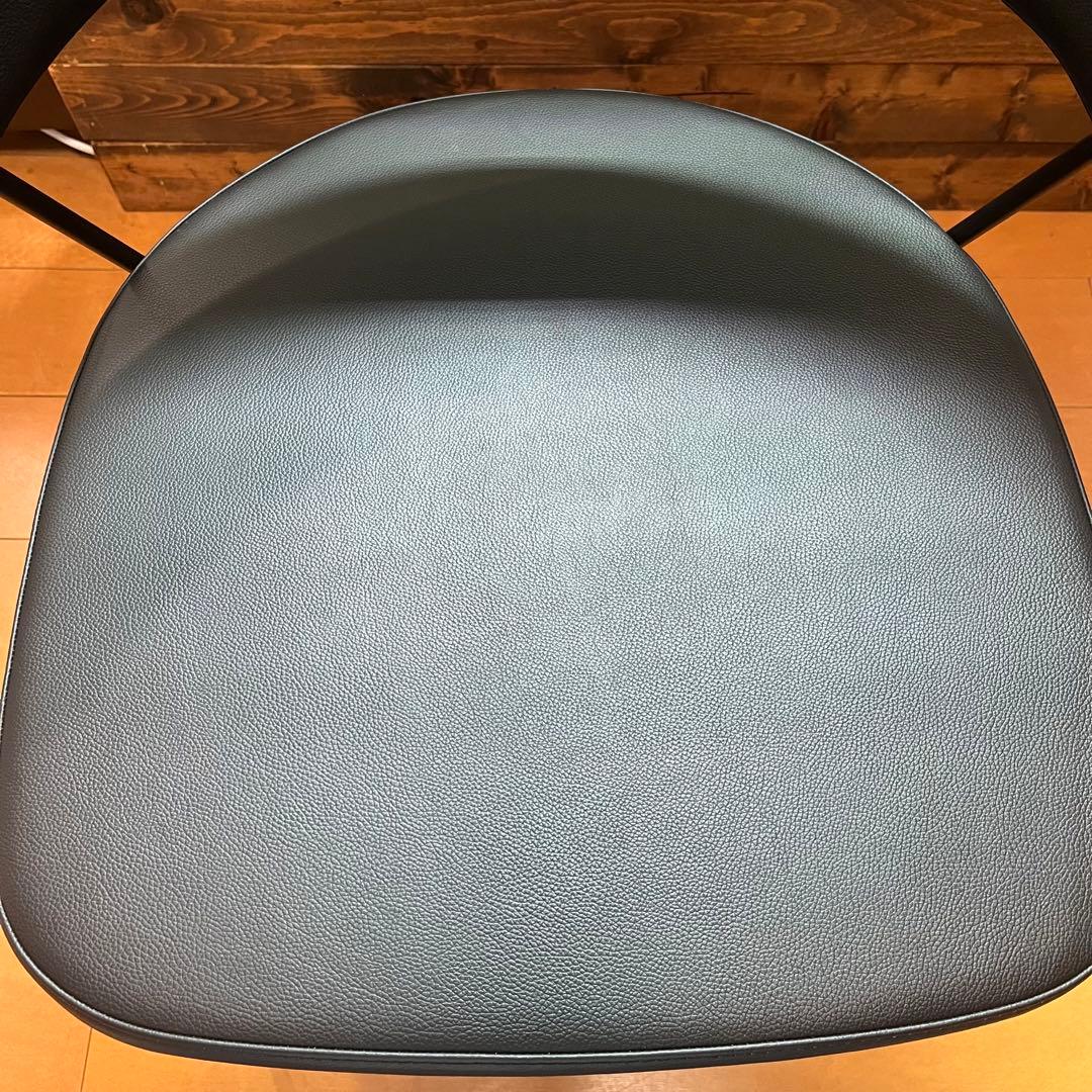 【美品】カリガリス　コヌビア　ニューヨーク　チェア　本革　ブラック　2024年製