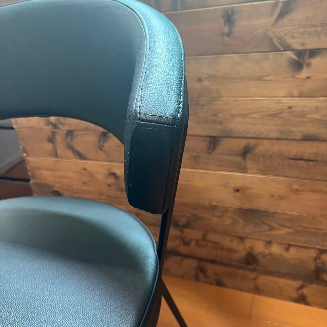【美品】カリガリス　コヌビア　ニューヨーク　チェア　本革　ブラック　2024年製