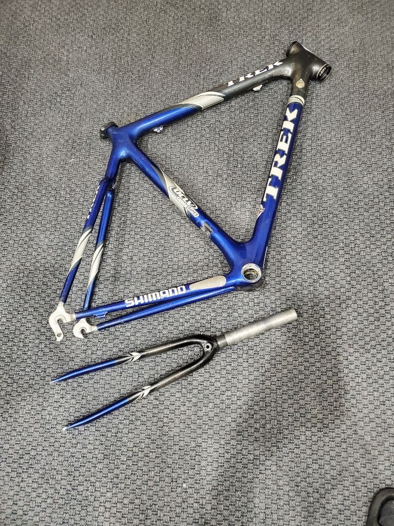 TREK カーボンフレーム、フォーク、前後ホイールセット、後ろ変速ギア付き