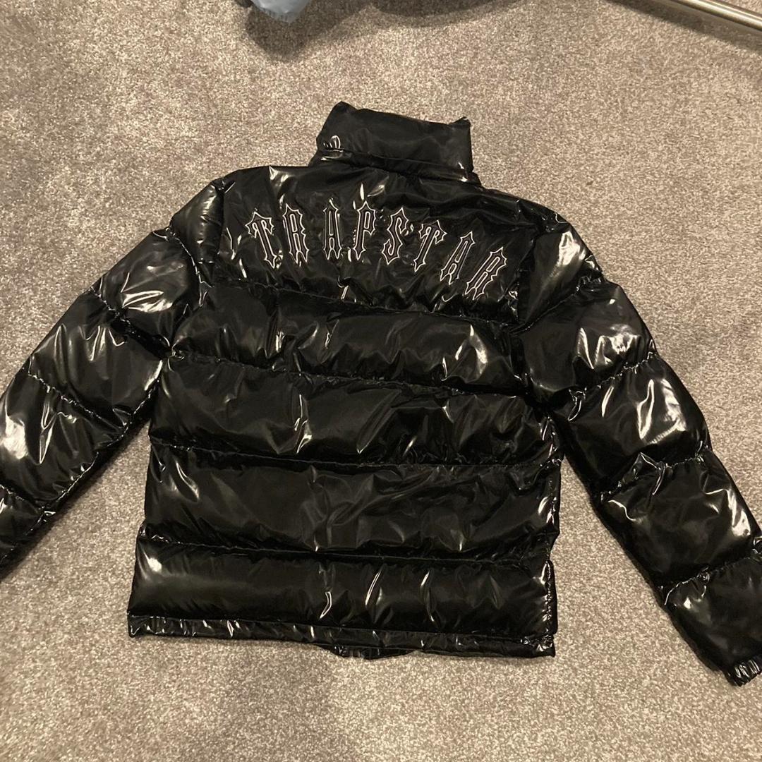 XS～XL Trapstar ダウンジャケット ブラック - ジャケット・アウター新しい