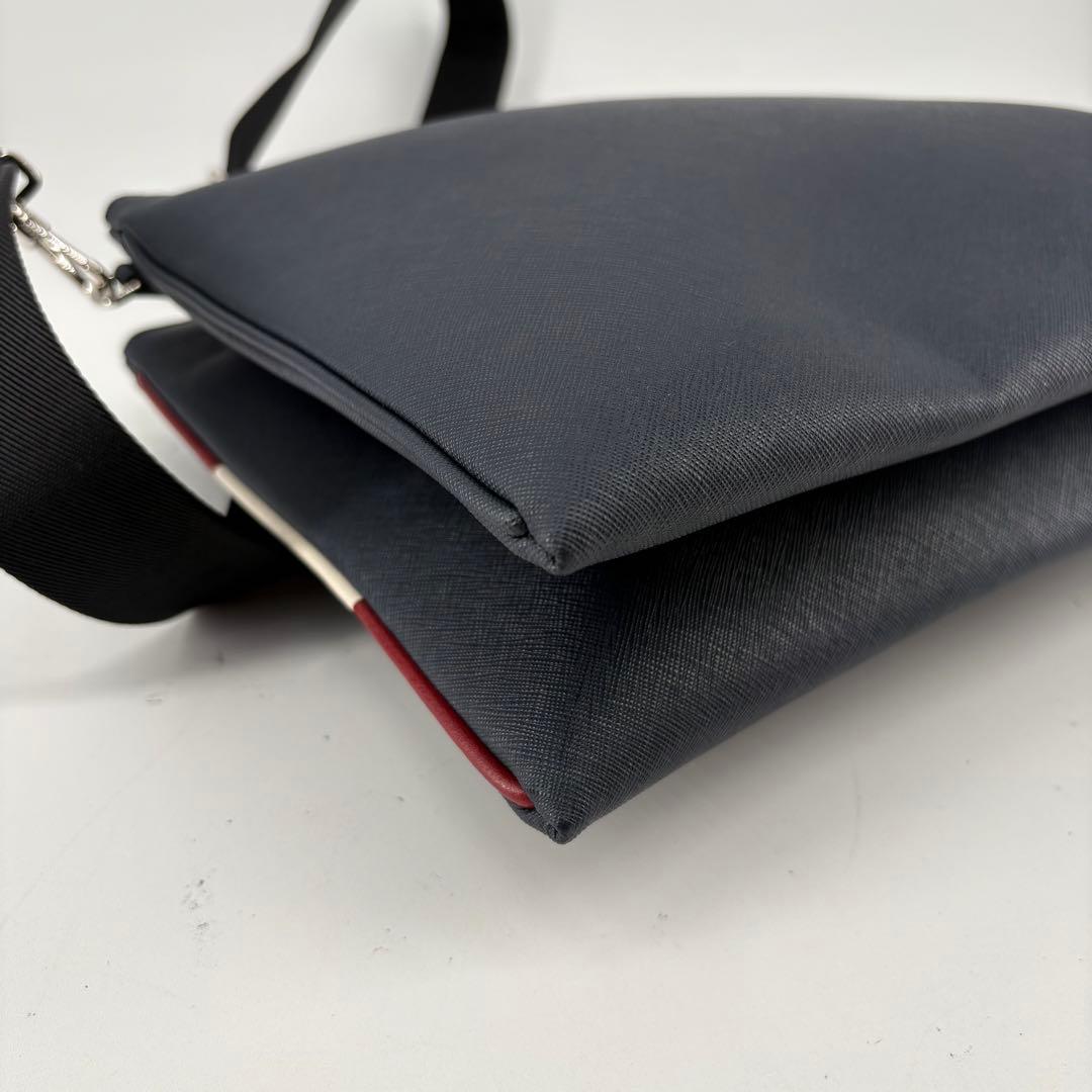 【極美品】BALLY ショルダーバッグ