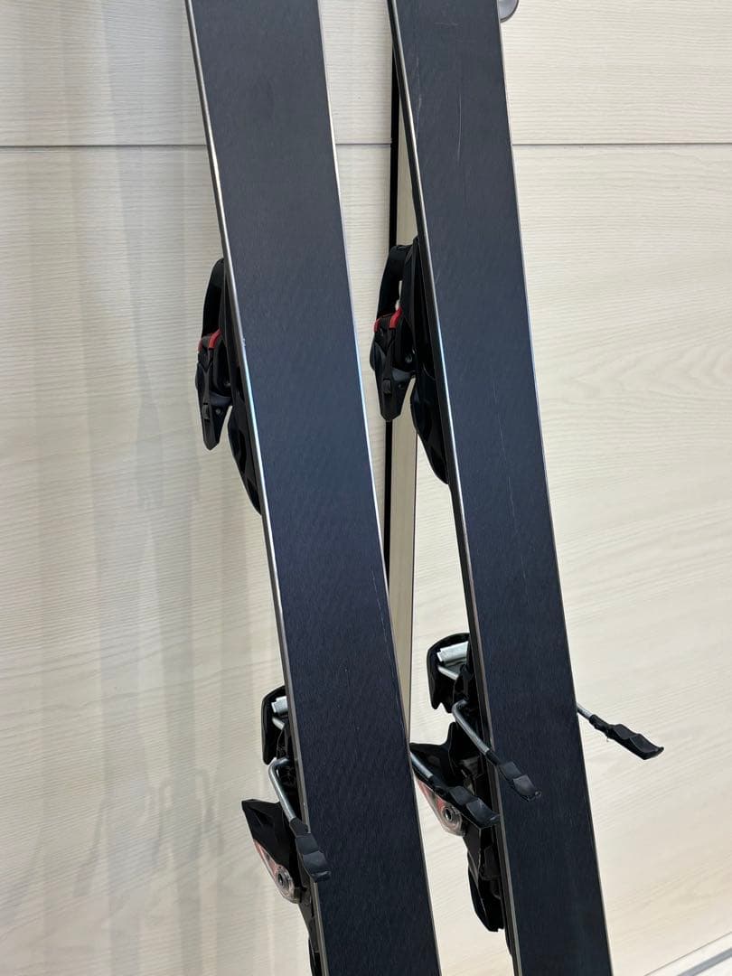 Völkl Racetiger SX スキー