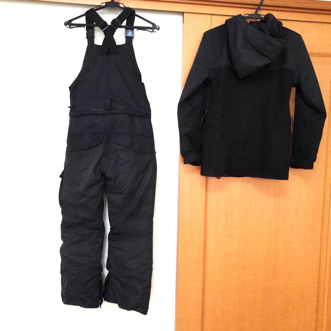スノーボードウエア上下セット　ボルコム VOLCOM 140くらい