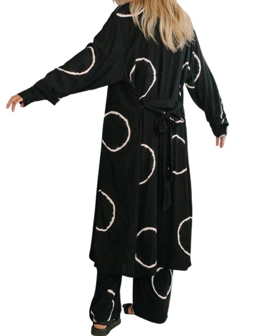 美品【SUKU 】DRESSING GOWN ブラック S Ｍ