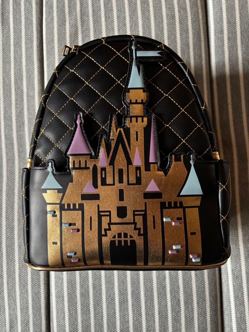 カリフォルニアディズニー70周年loungefly バックパック眠れる森の美女