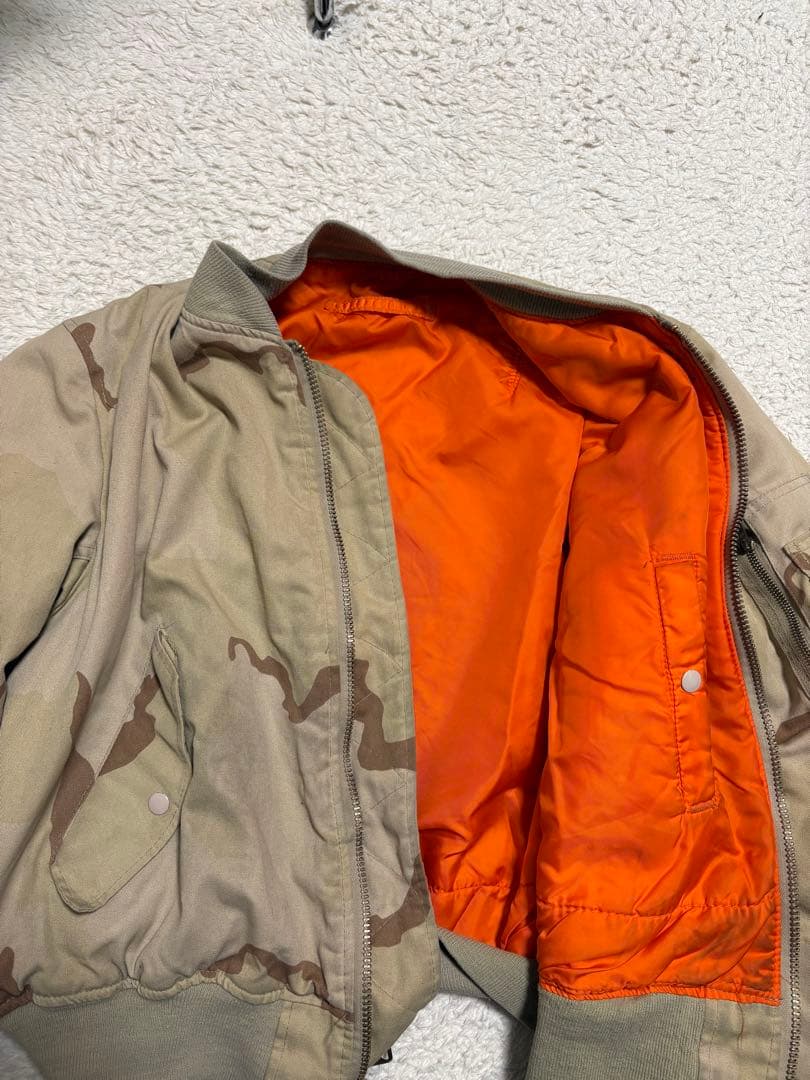 カモフラージュ MA-1ジャケット