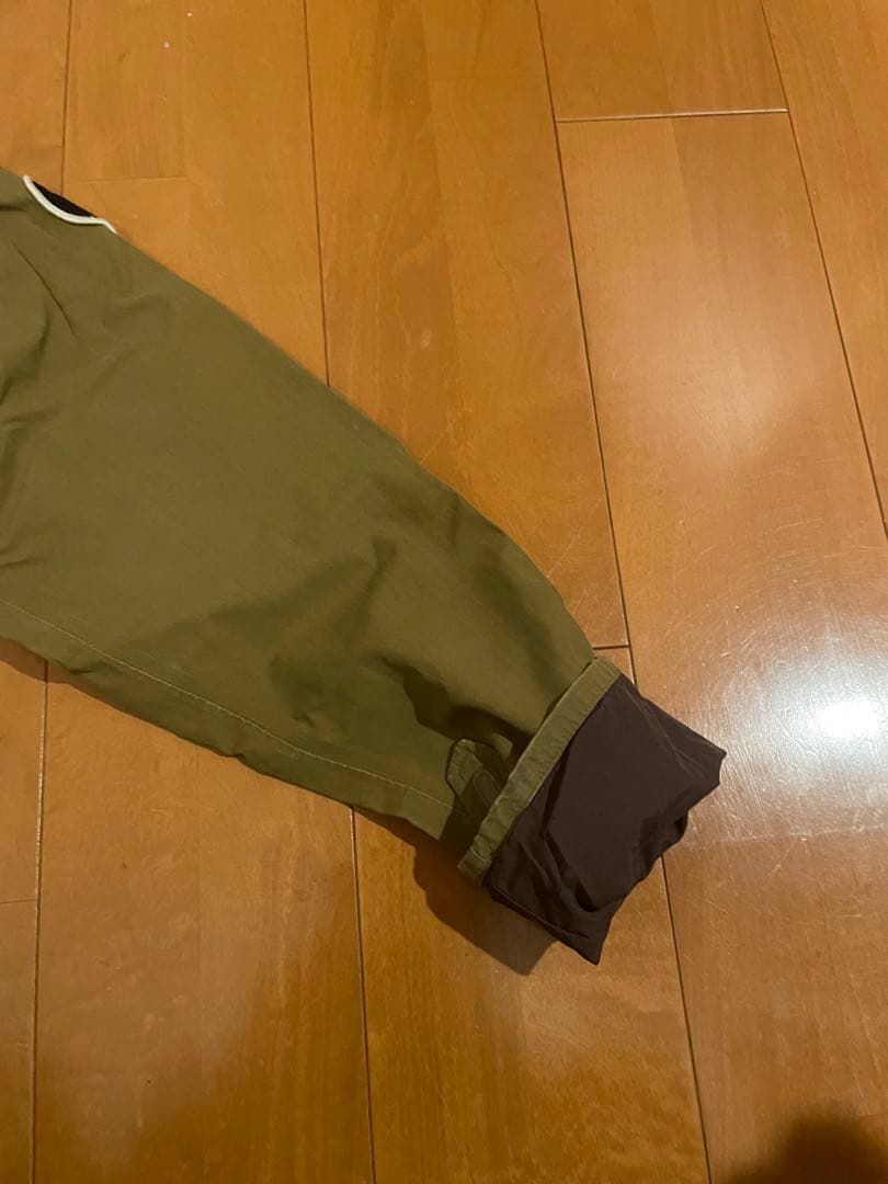 HOLDEN 上下セット Mサイズ　※バラ売り不可