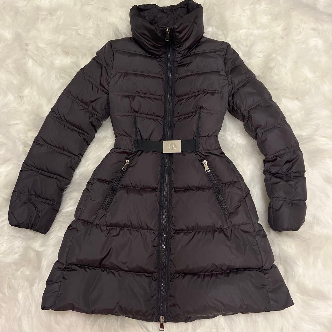 MONCLER ダークグレーダウンジャケット ウエストベルト付き - メルカリ