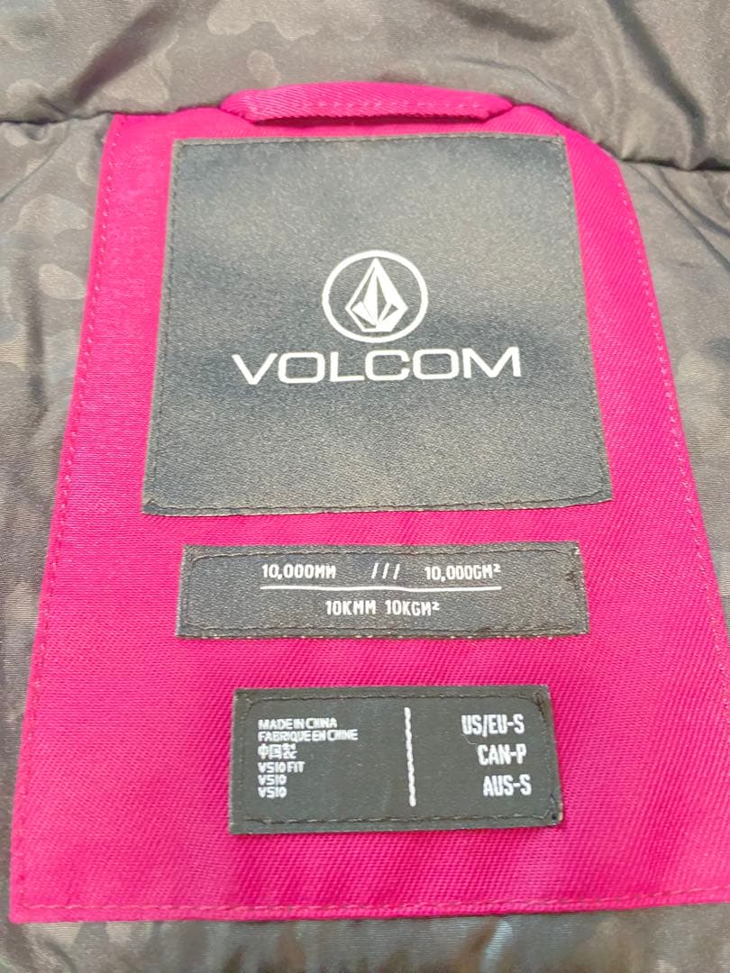 新品・未使用品　定価¥28,000 Volcom スノーボードウェア S