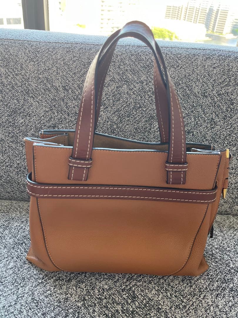 21日値下げ　ＬＯＥＷＥ ゲートトップハンドルバック