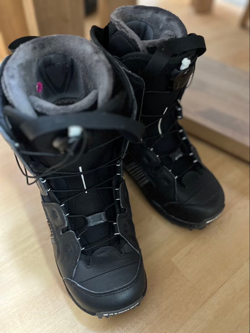 SALOMON スノーボードブーツ 25.5cm