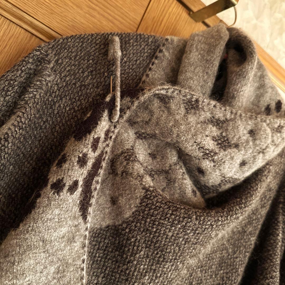 ストール　ポンチョ　セーター　イタリア製sarah pacini