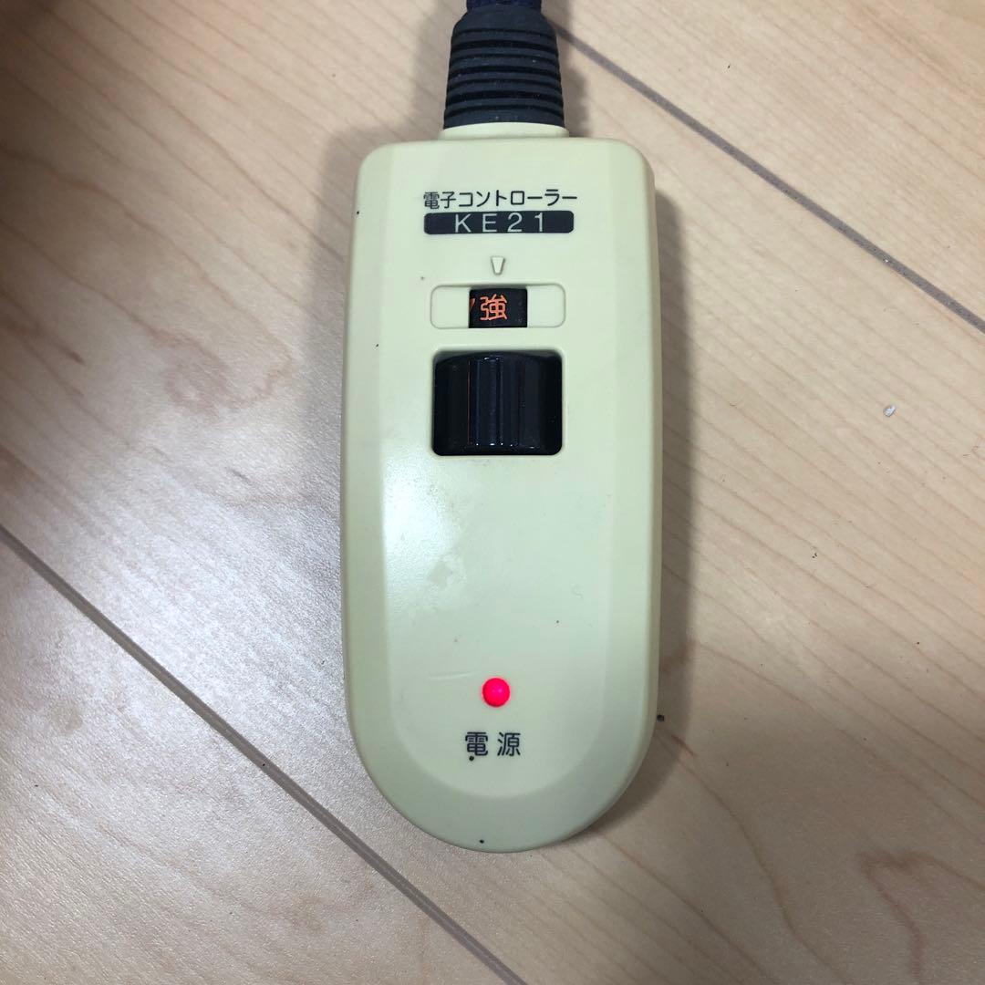 【直接引き渡し希望】円形こたつテーブル　こたつ布団　２点セット