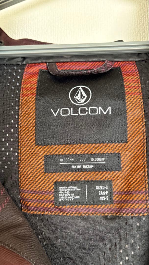 VOLCOM （ボルコム）