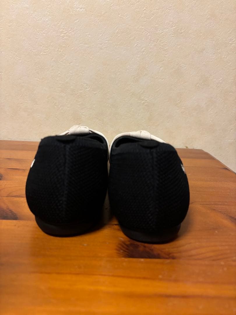 VIVAIA アーモンドトゥ　リボン　フラットシューズ　25㎝　【新品】