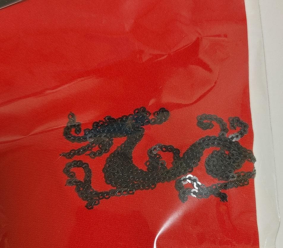 新品★ダンスウィズドラゴン★L 赤 黒 ベスト バックロゴ ゴルフウェア メンズ