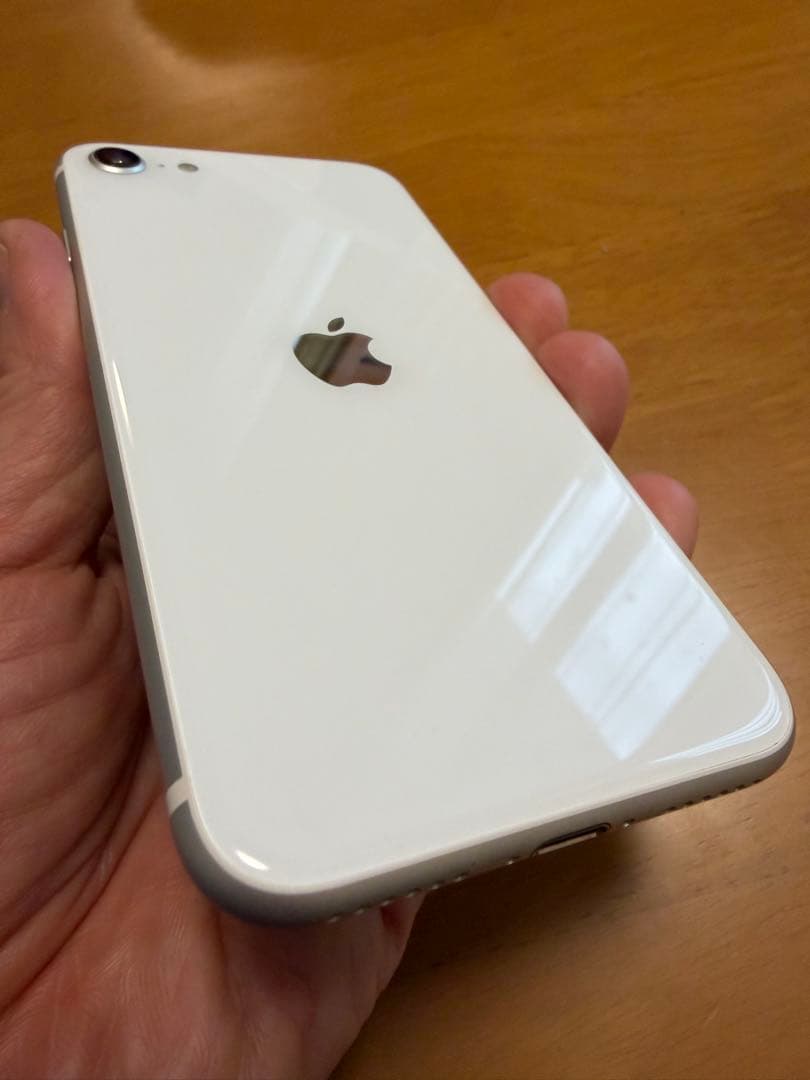 美品】Apple iPhoneSE2 ホワイト 128GB SIMフリー