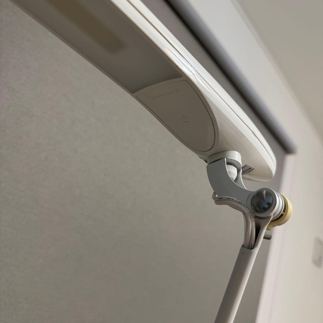 【デスクライト付き】コイズミ 勉強机 ホワイト 幅90 KWD231-233