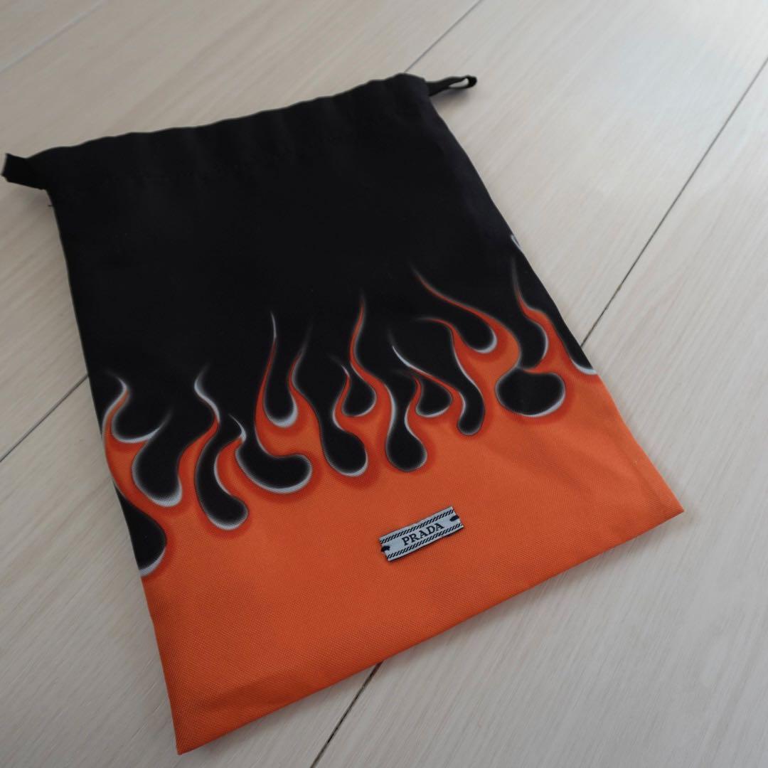 PRADA サフィアーノレザー　キーケース