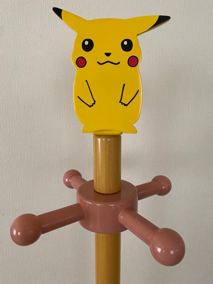 ピカチュウ ハンガーラック ポールハンガー ポケモン 木製 - メルカリ