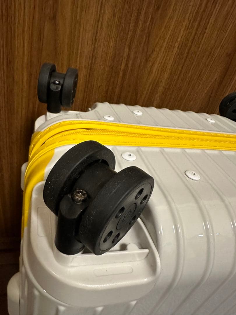 【新品】RIMOWA x CHAOS ESSENTIAL CABIN　機内持込可