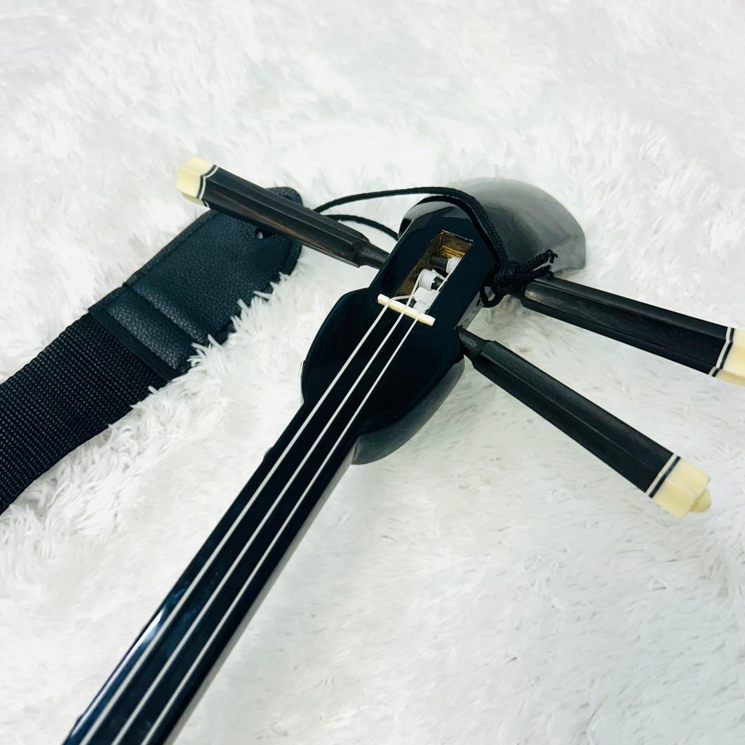 【美品】沖縄三線　蛇柄　人工皮仕様　三味線タイプ　リュックケース付き