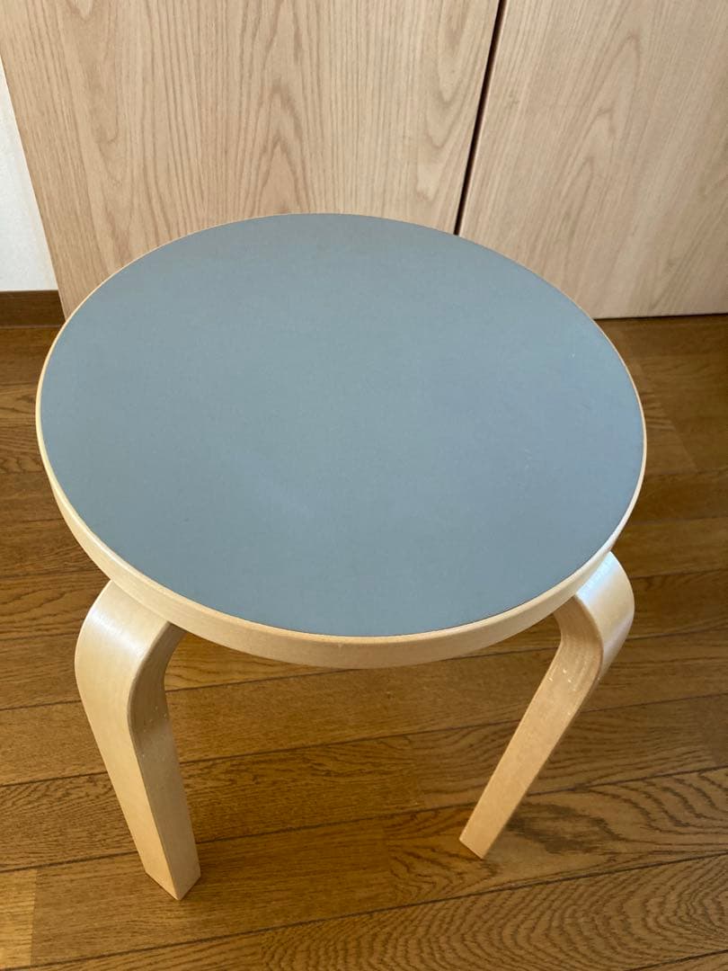 アルテックスツールリノリウムアッシュ４本脚