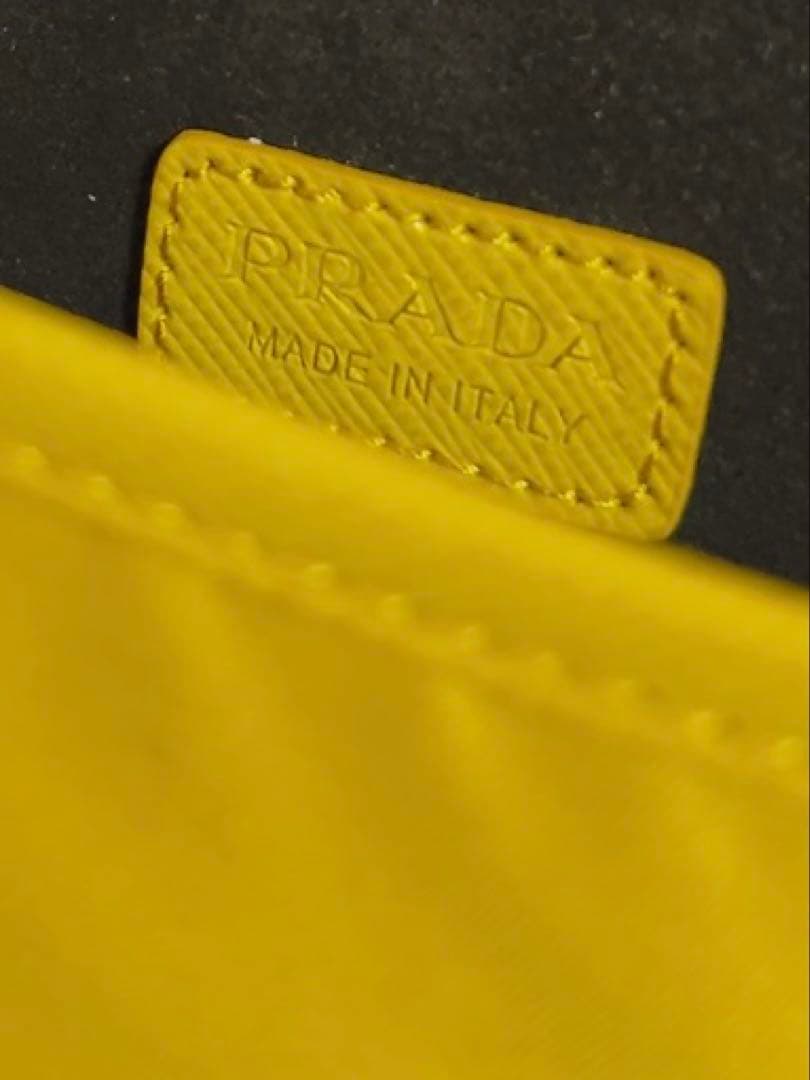 プラダ　PRADA メガネケース　未使用品　イエロー　黄色