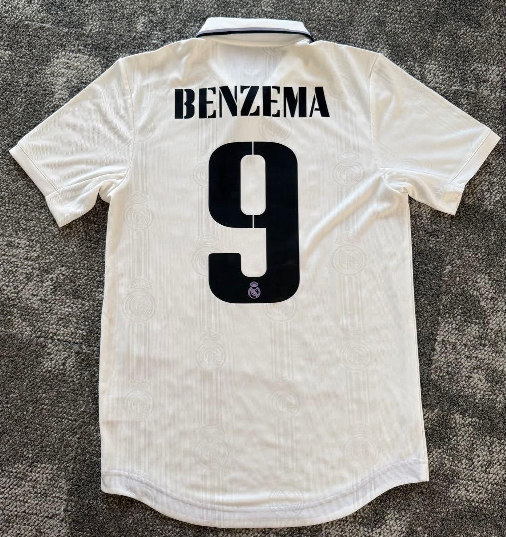 『早い者勝ち！新品未使用』レアルマドリード ベンゼマ　　2022年 ユニフォーム