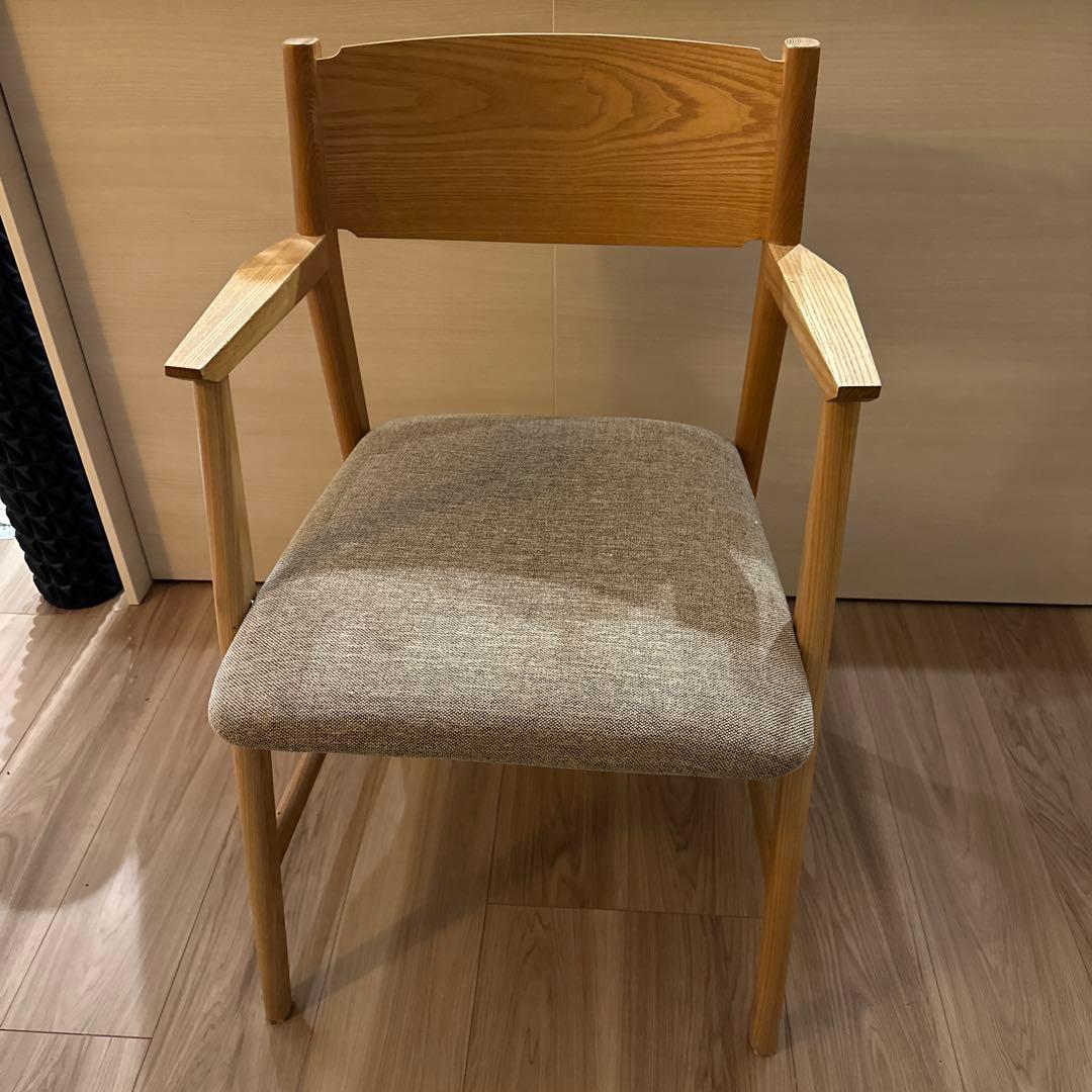 ウニコ unico シグネ SIGNE シリーズ ダイニングチェア　肘掛あり