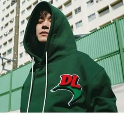 dualism ブーメランロゴパーカー　XL　☆高橋海人☆