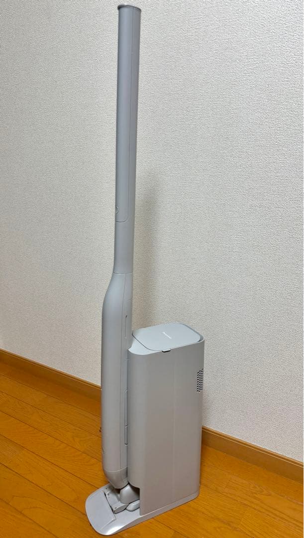パナソニック セパレート型コードレススティック掃除機 MC-NS70F