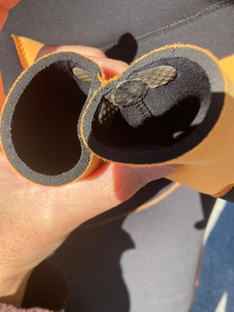 ウェットスーツ 3mmセミドライ ブーツ付き Mサイズ ショートチェストジップ