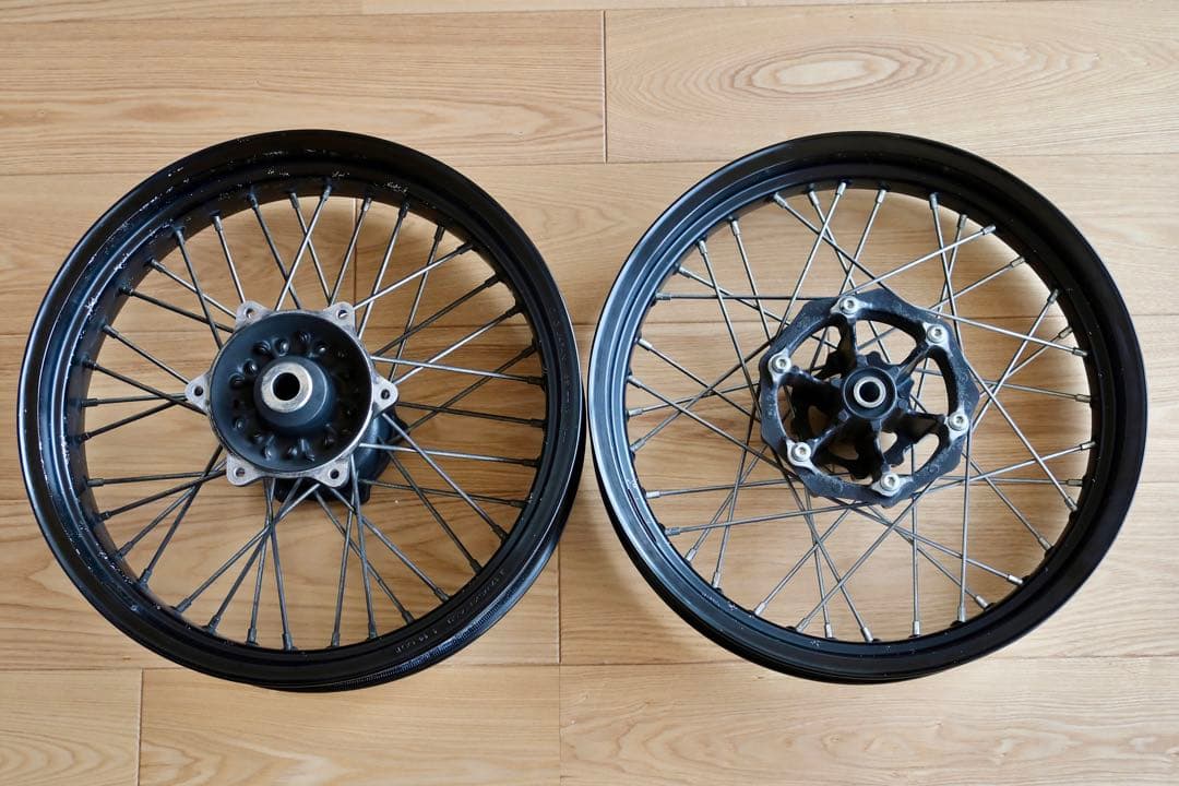 WR250X R化前ディスク後スプロケット オフロードタイヤとホイール