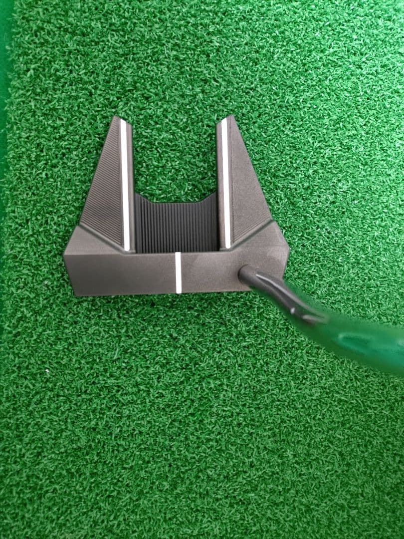 Scotty Cameron Phantom7ブラック パター33インチ