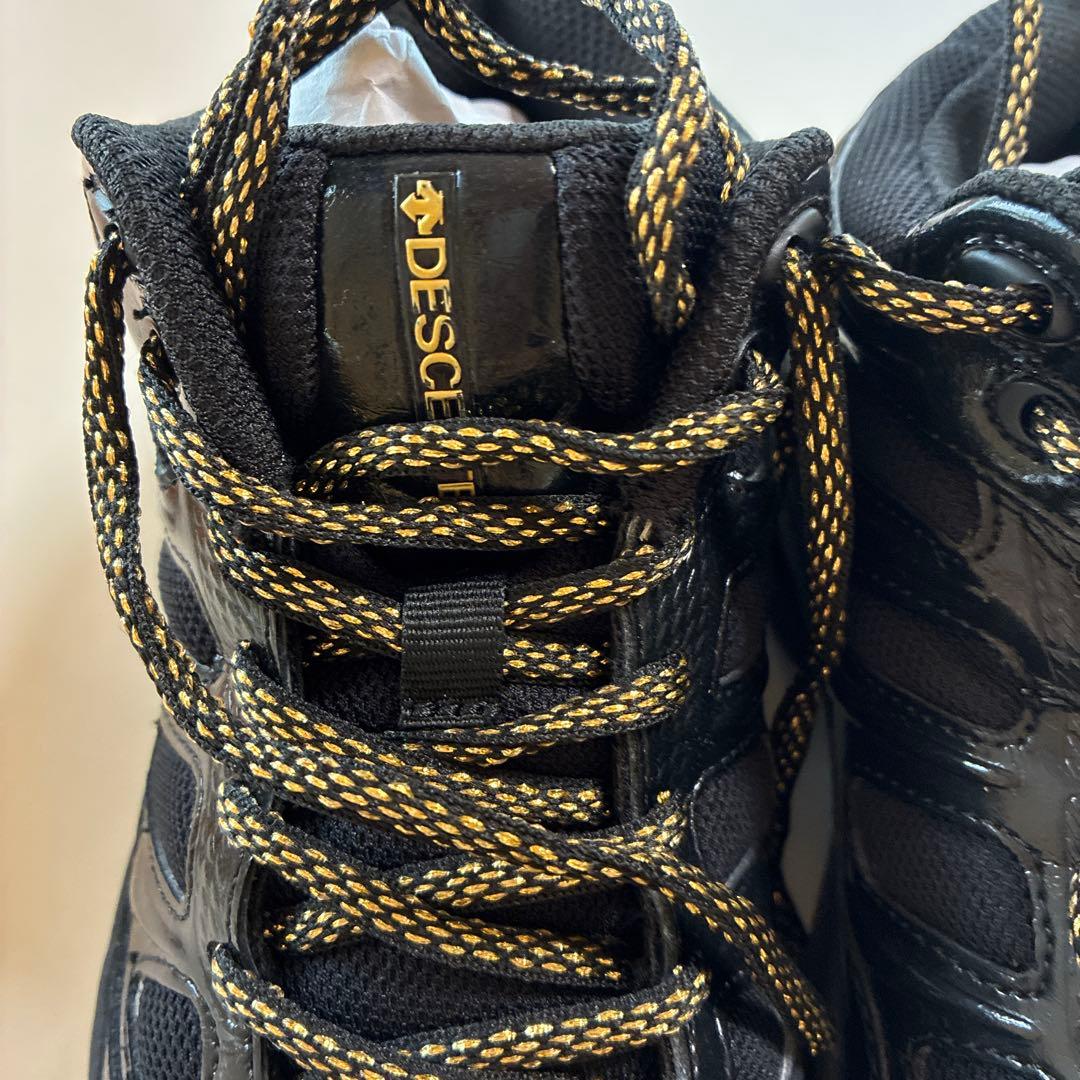 デサント　フィットネスシューズ　22.5cm