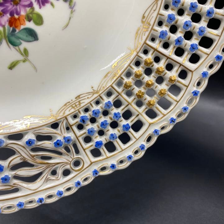 アウガルテン ウィーン釜　透かしプレート　オープンワーク　フラワー　飾り皿