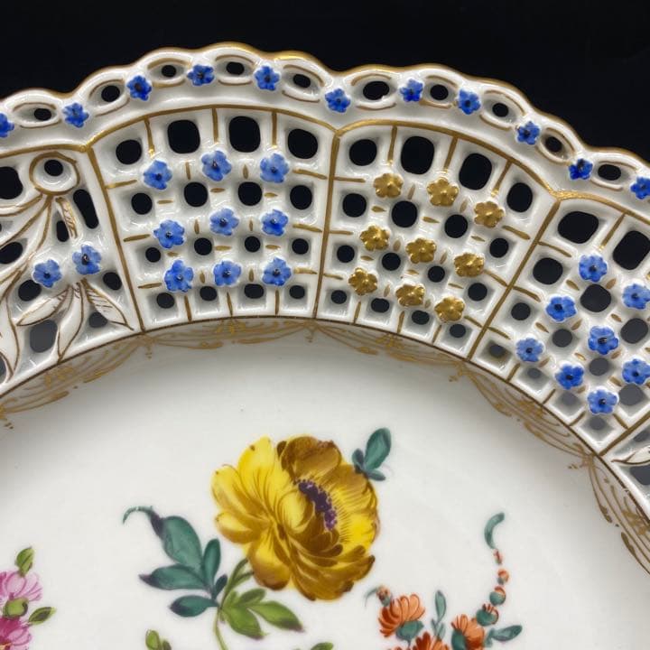 アウガルテン ウィーン釜　透かしプレート　オープンワーク　フラワー　飾り皿